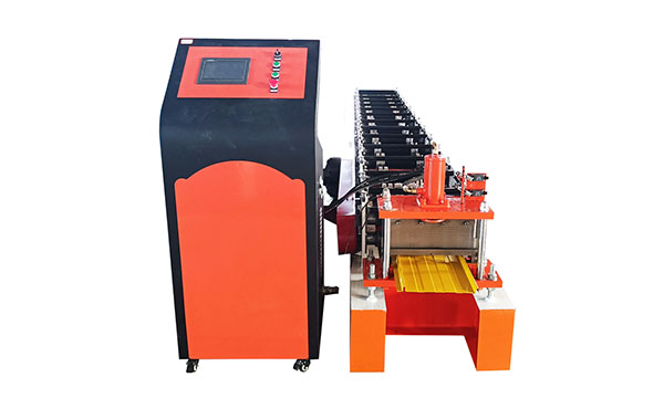 Self lock roof panel roll forming machine