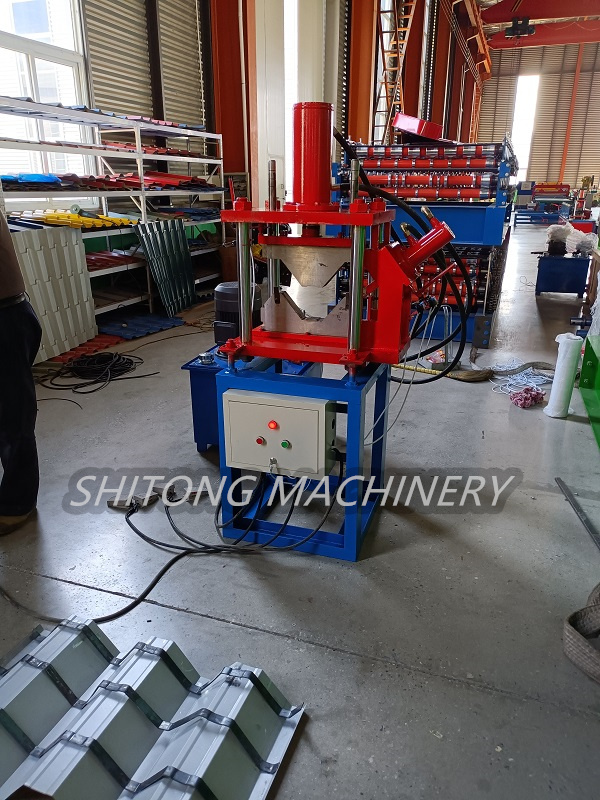 Doing-test-of-a-bracket-press-forming-machine-5.jpg Doing-test-of-a-bracket-press-forming-machine-5.jpg